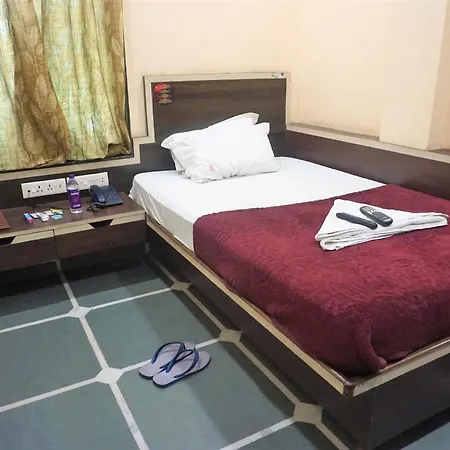 Hotel Gujrat-3